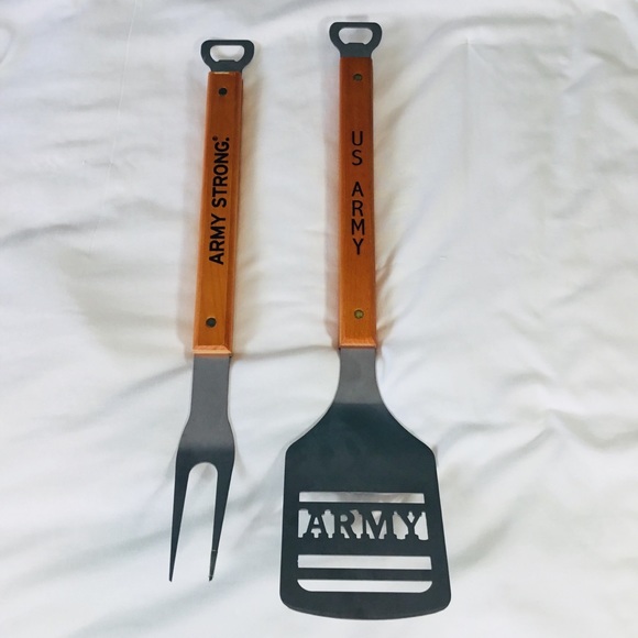 Army Strong BBQ Grilling Set by You the Fan - Picture 10 of 12